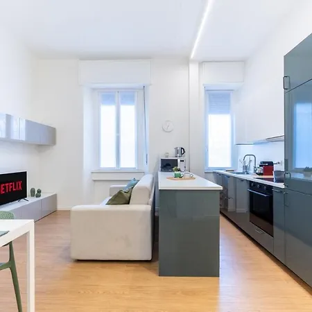 Linate-duomo - With Private Garden *
